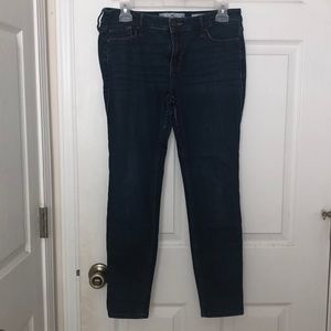 Hollister Low Rise Super Skinny Jeans - Size 11S